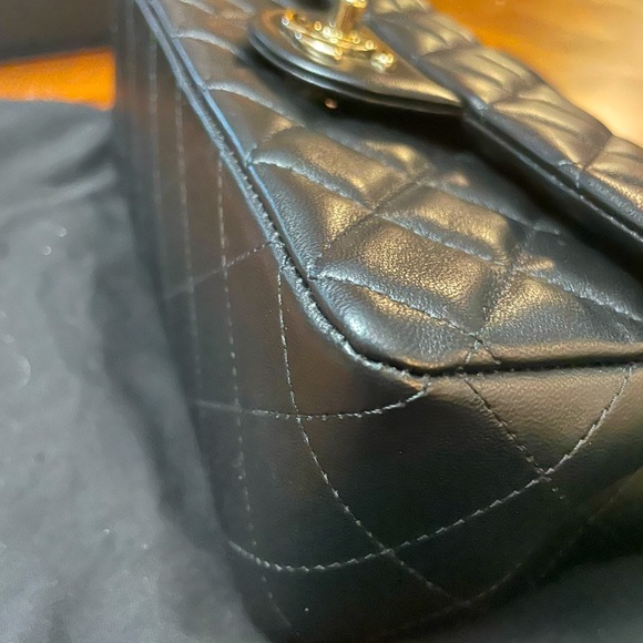 Chanel Mini Flap 22c - Picture 4 of 9